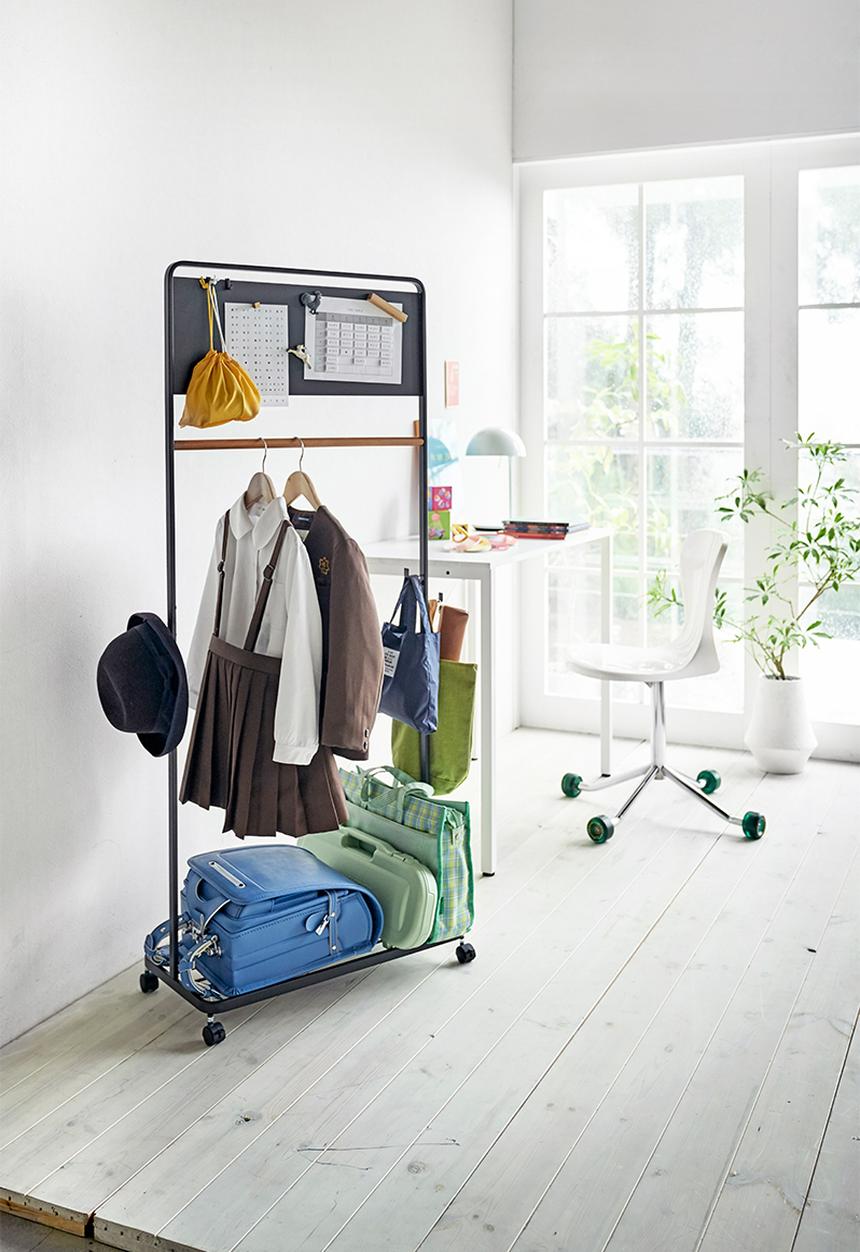 Yamazaki - Tower kids clothes rail - black