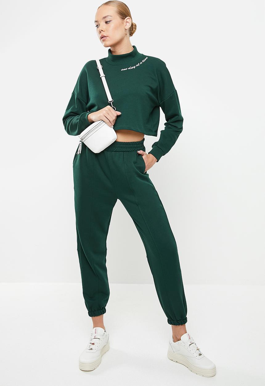 Trendyol - Embroidery detailed crop knitted tracksuit  - emerald
