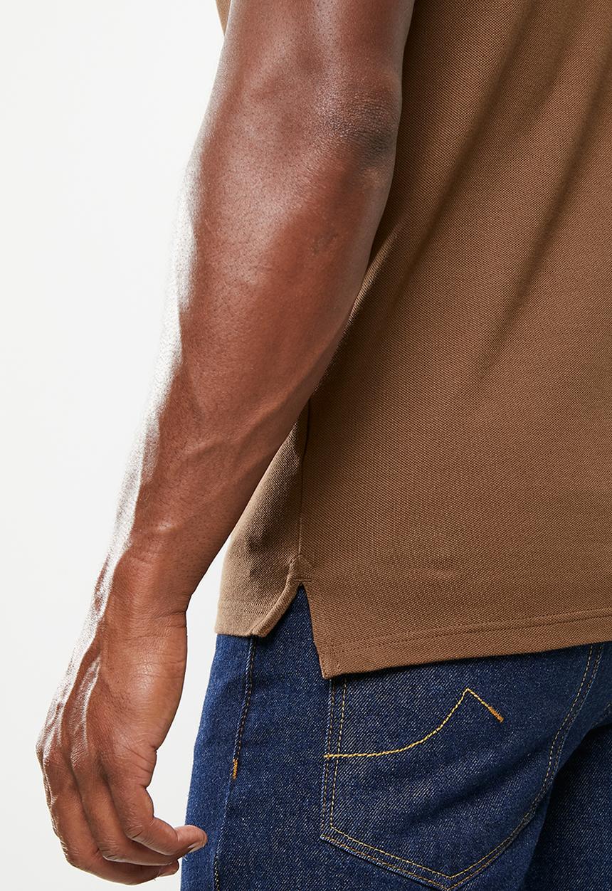 POLO - Mens plain pique short sleeve golfer - tan