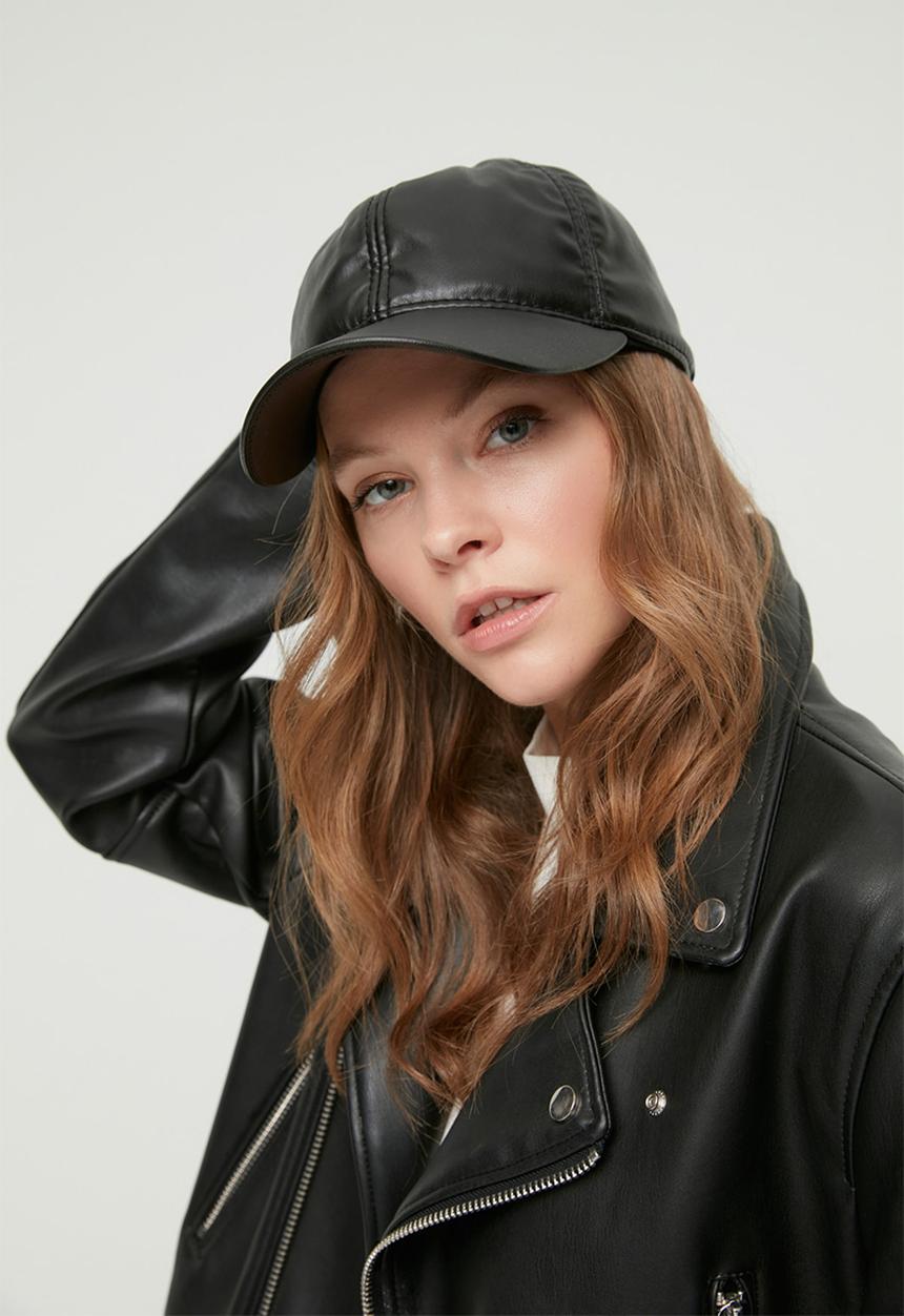 Trendyol - Pu peak cap - black