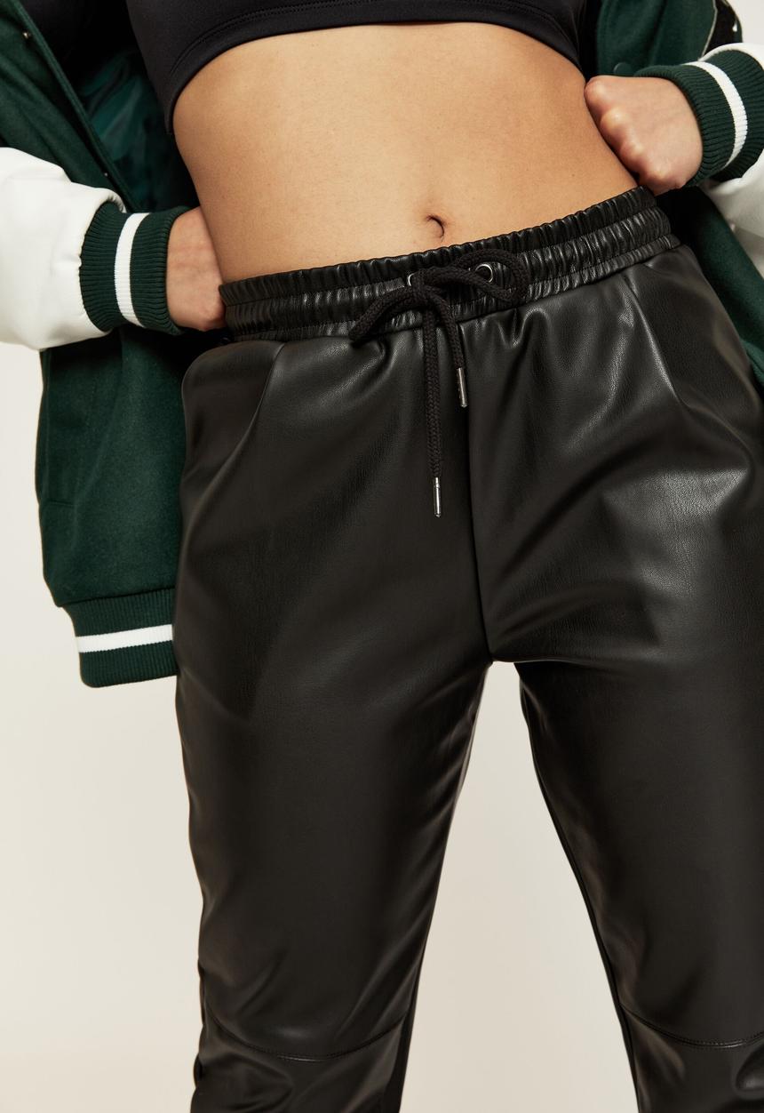 Supré  - Vegan leather jogger pant - black