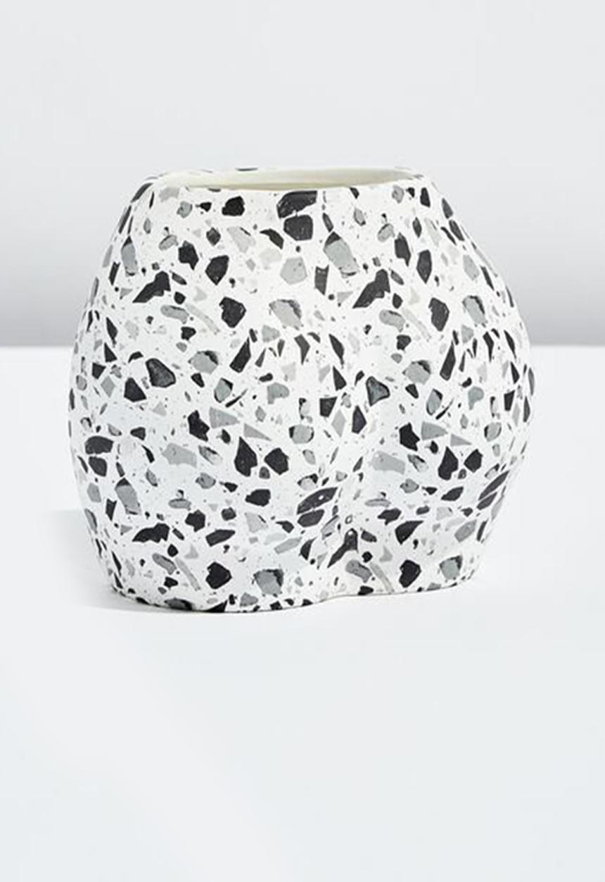 Typo - Good form shaped planter - booty mid terrazzo white!