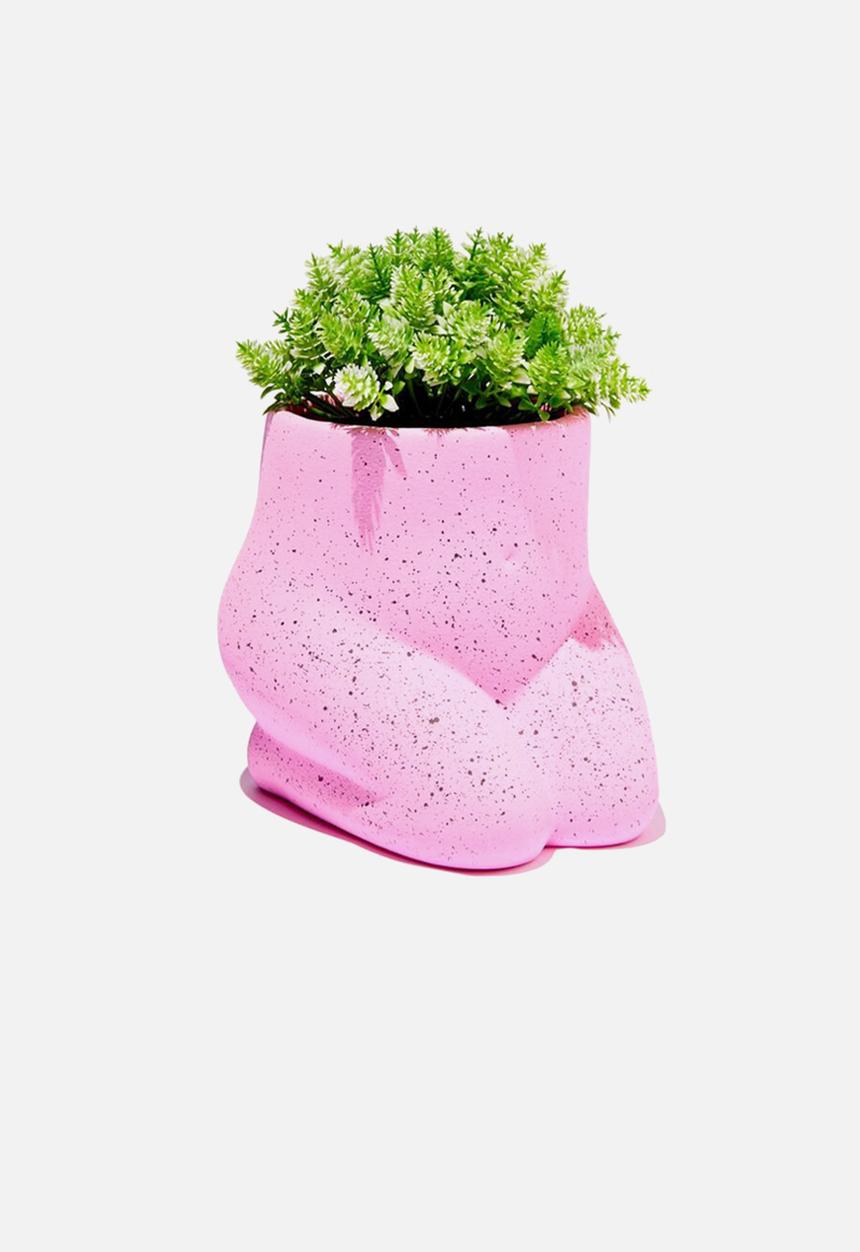 Typo - Good form shaped planter - kneeling pop pink