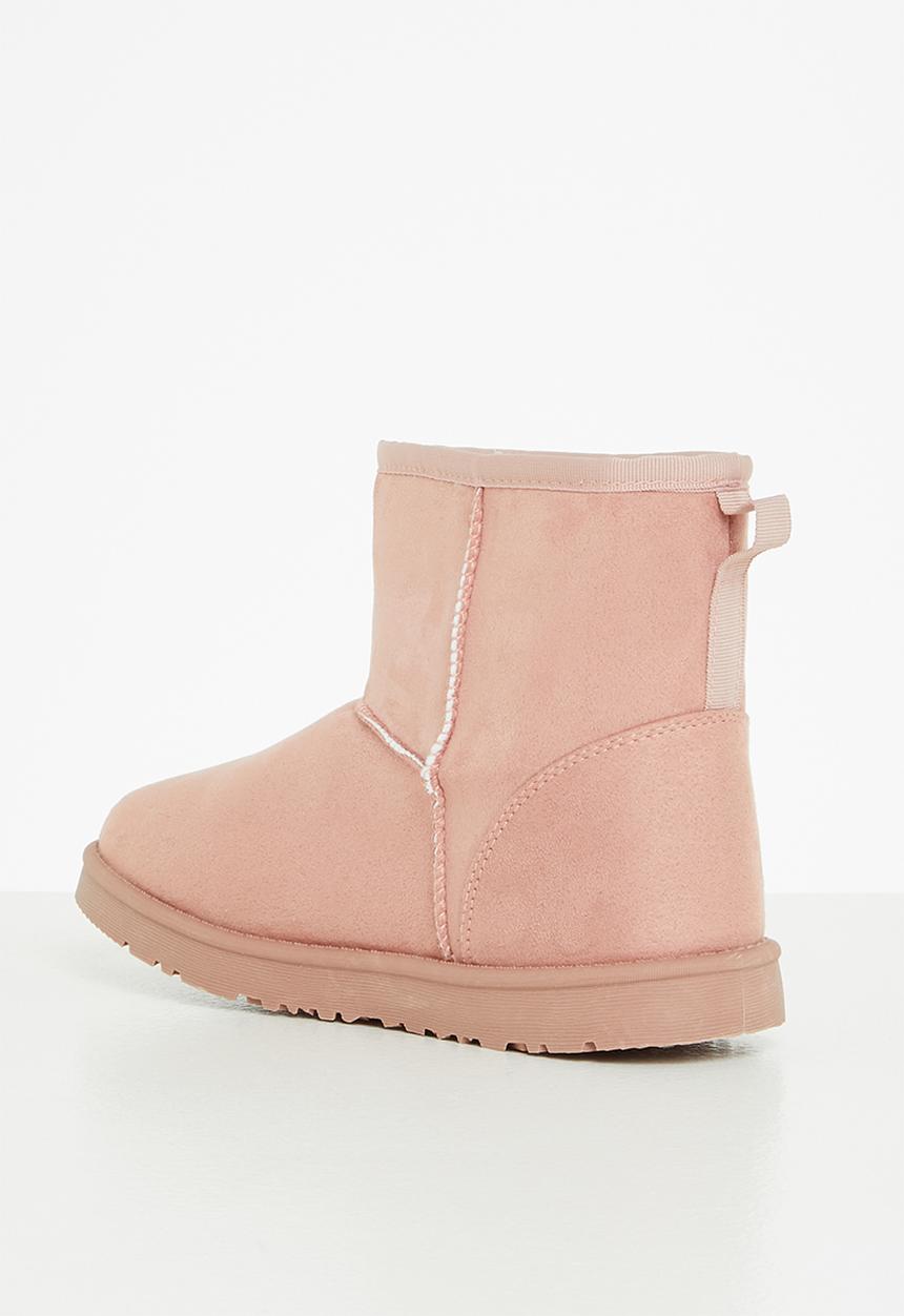 Jada - Faux shearling ankle bootie - blush