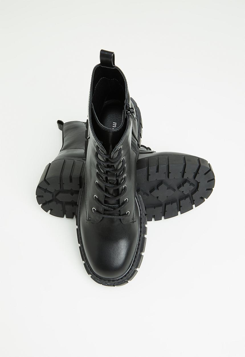 Madden Girl - Philly lace up boot - black 