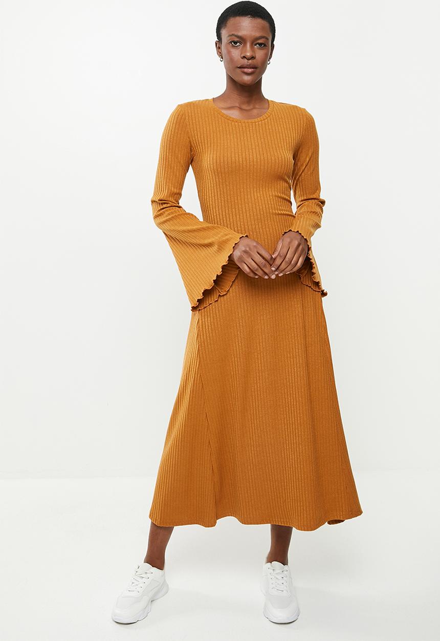 Me&B - Ribbed long sleeve maxi dress - tan