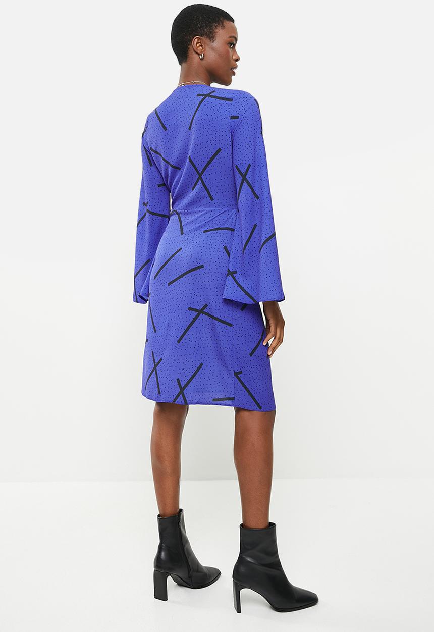 Me&B - Flared sleeve dash print wrap dress - blue