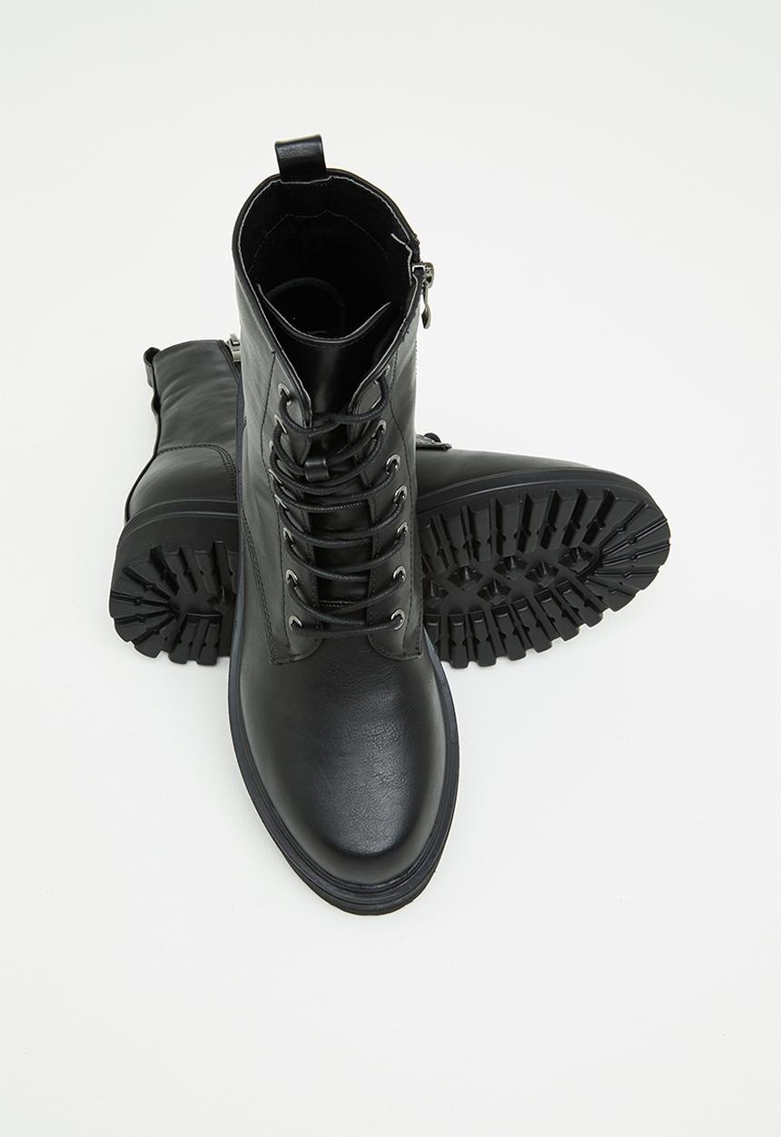 Madison® - Sade chunky lace up boot - black