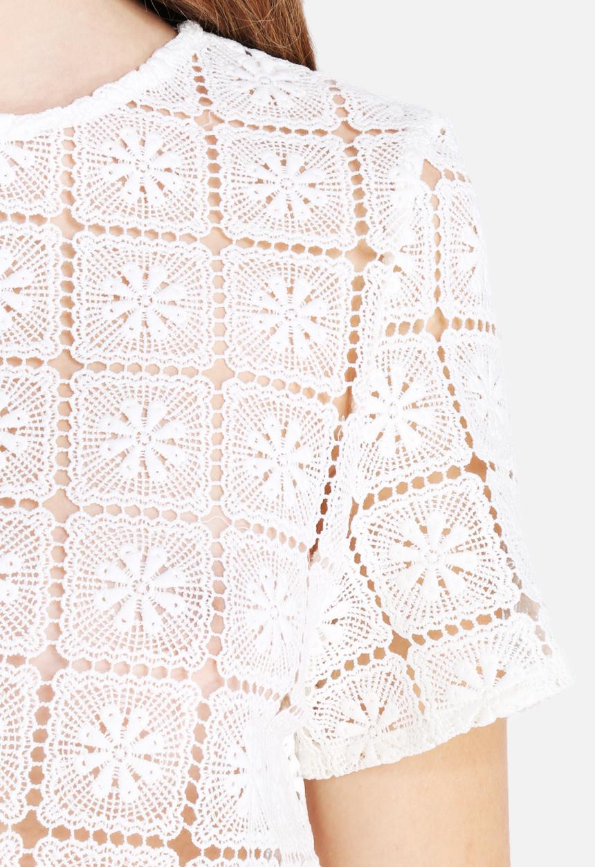 Glamorous - Square Crochet Crop