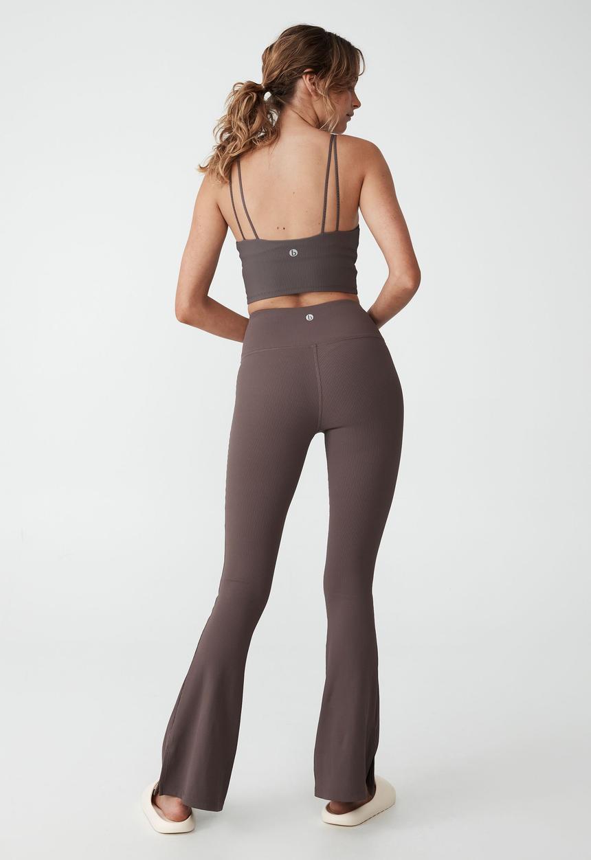 Cotton On - Active rib flare - brownie