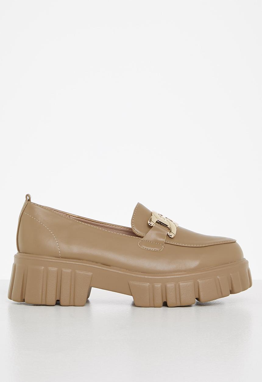 Seduction - Chunky chain trim loafer - taupe