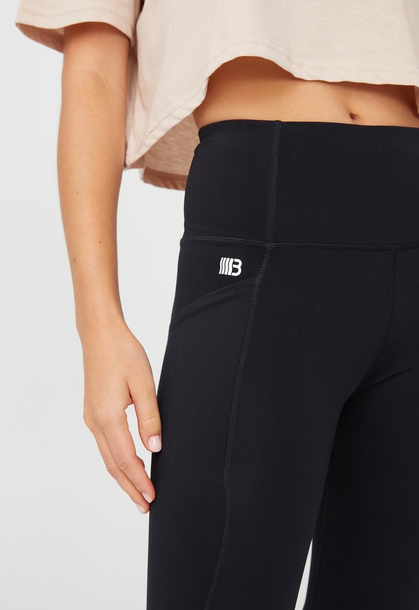 Cotton On - Ultimate pocket capri - black