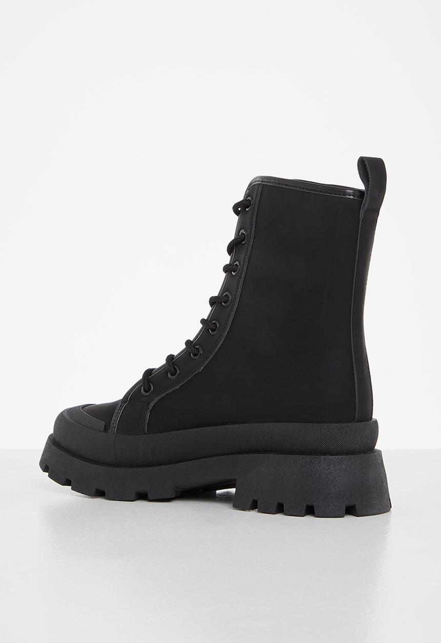 Seduction - Chunky hiking boot - black