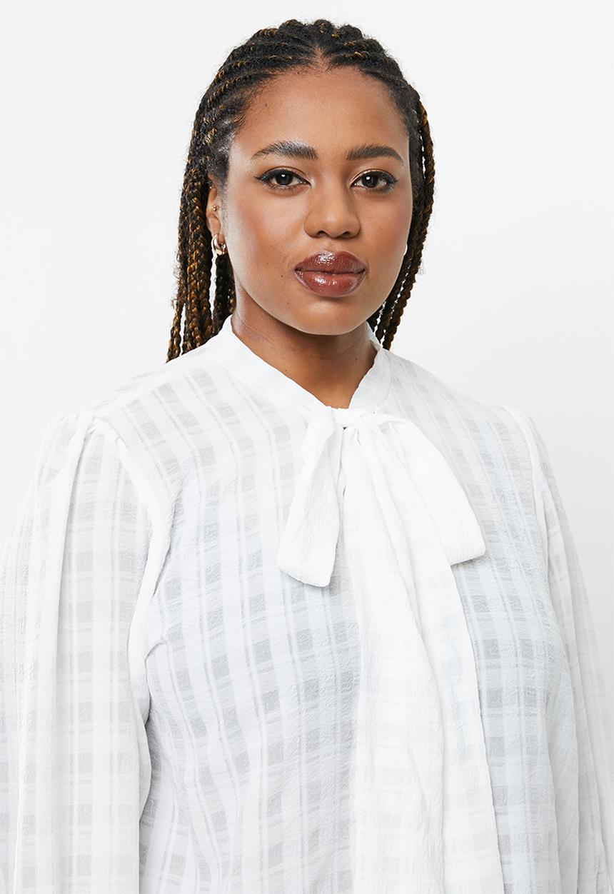 Me&B - Plus neck tie blouse - white