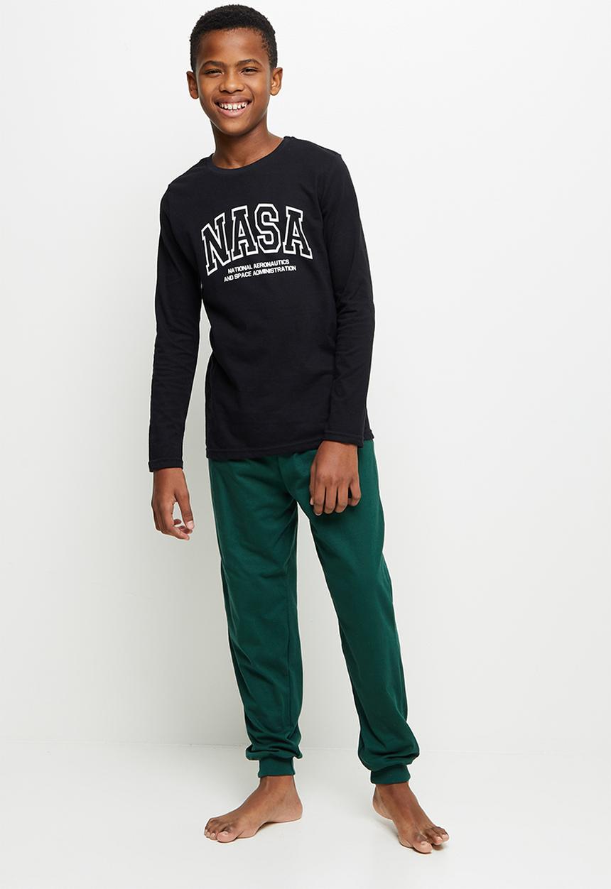 Superbalist - Boys nasa tee & pants pj set - black & green