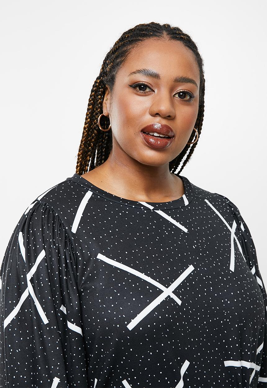 Me&B - Plus digital printed brushed knit dress - black