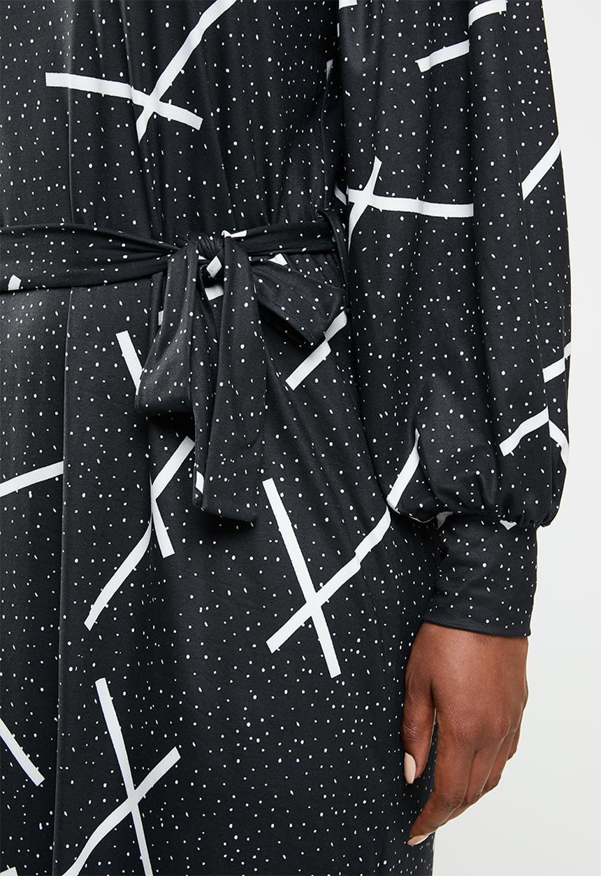 Me&B - Plus digital printed brushed knit dress - black