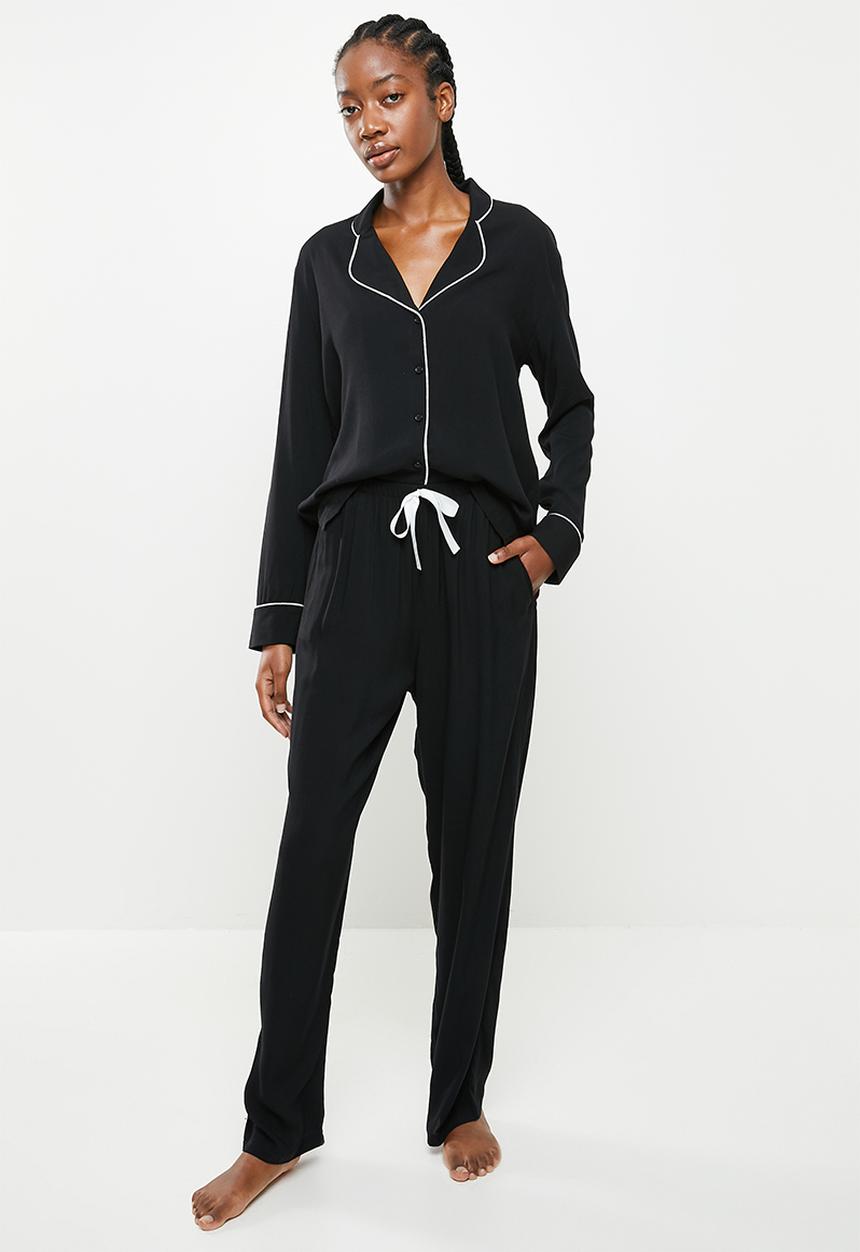 Superbalist - Sleep shirt & pants set - black