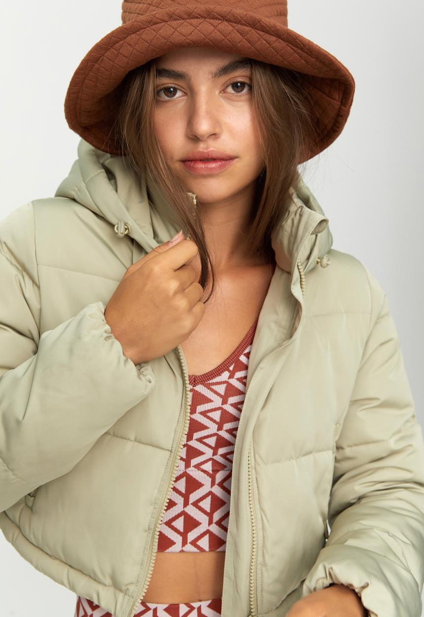 Cotton On - The recycled cropped mother puffer - asparagus