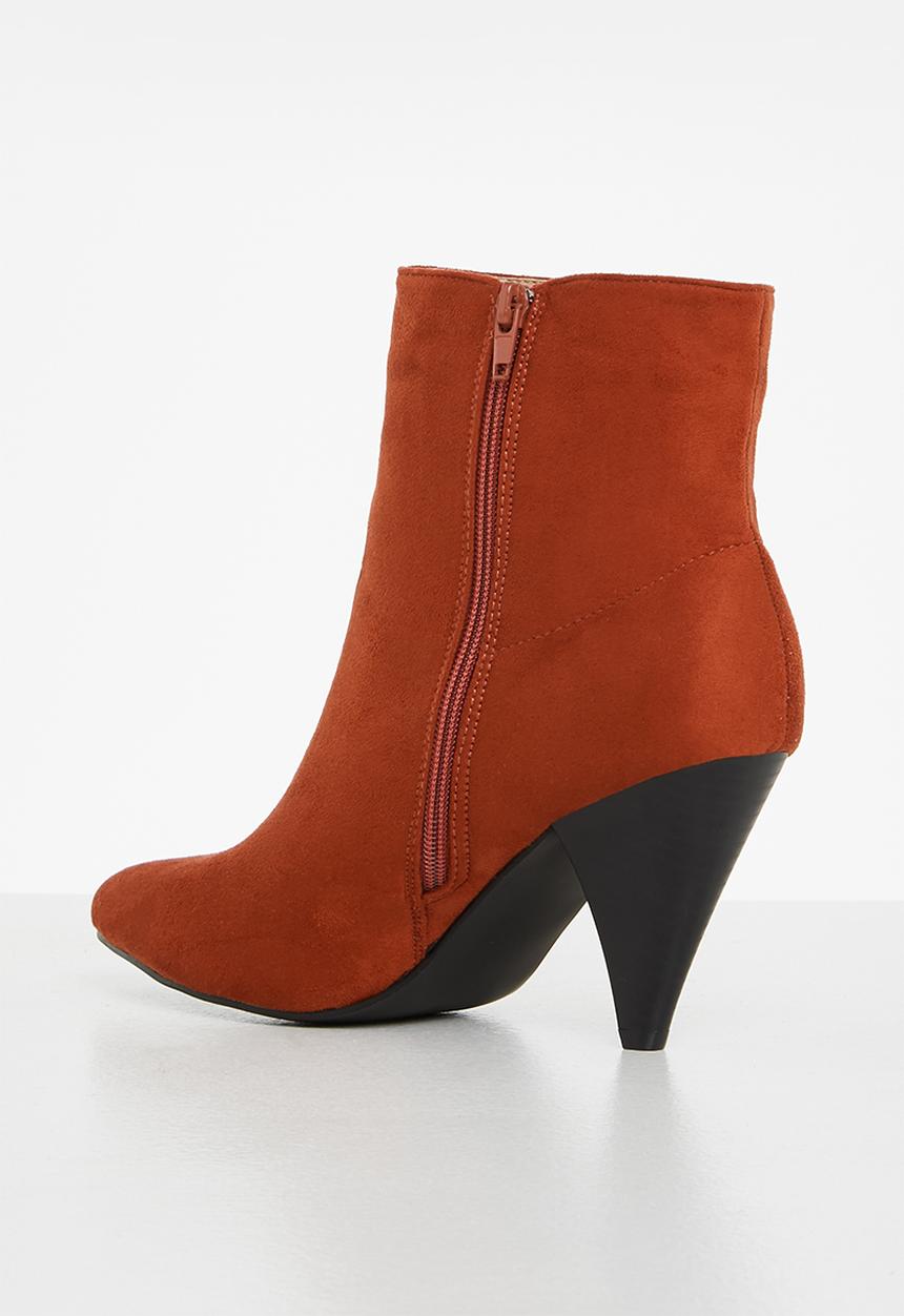 Jada - Pointed cone heel ankle boot - rust