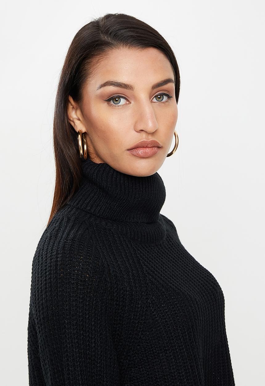 Missguided - Petite recycled batwing crop jumper - black