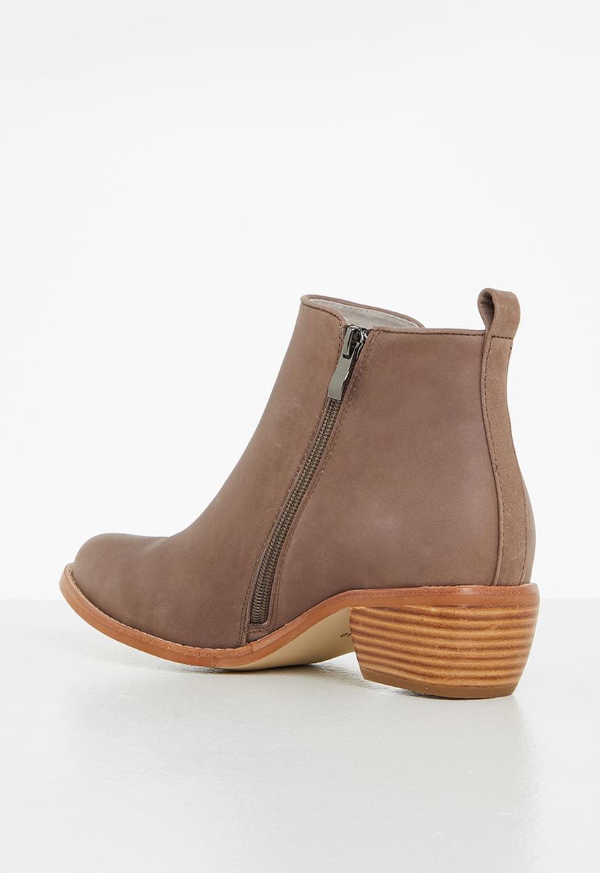 Julz - Ella leather ankle boot - taupe