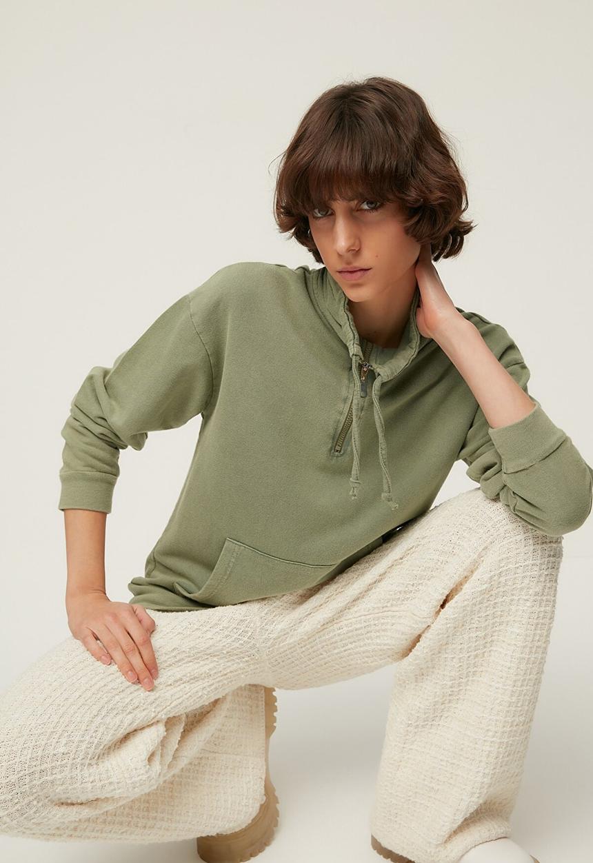 Trendyol - Wash stand up loose knitted sweatshirt  -  khaki