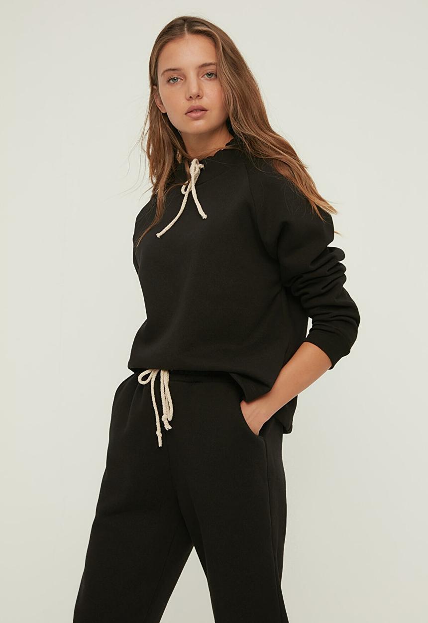 Trendyol - Ragged raglan sleeve basic knitted sweatshirt  - black