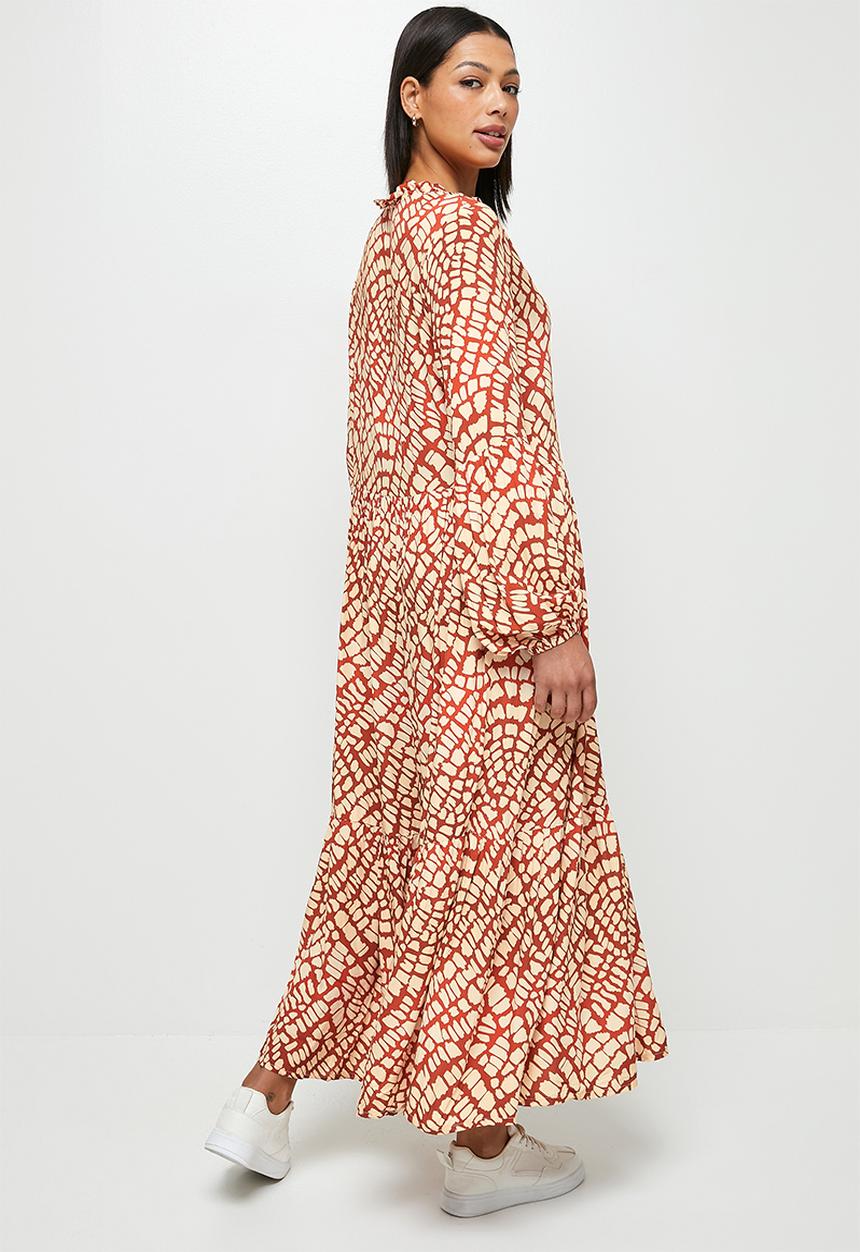 MILLA - Piecrust neck printed maxi dress - rust abstract stain print