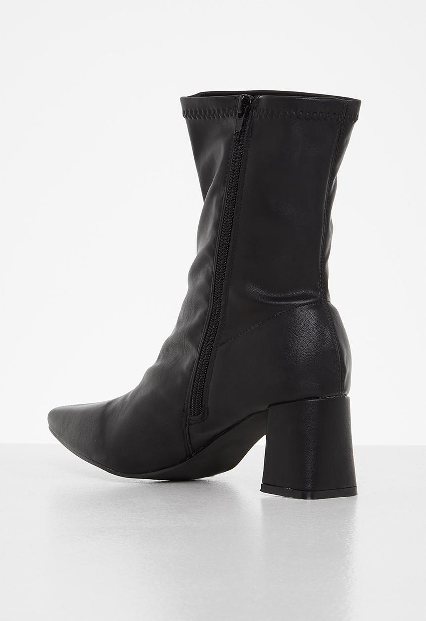 Madison® - Shelly ankle block heel boot - black