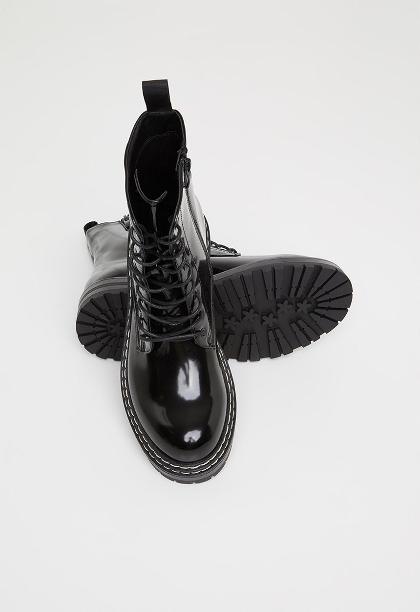 Missguided - Sole stitching lace up boot - black