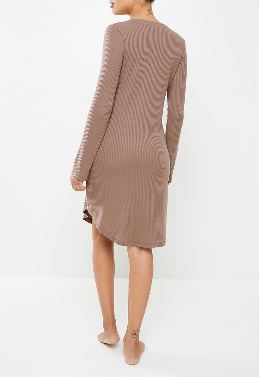 Superbalist - Maternity waffle sleep dress - mocha