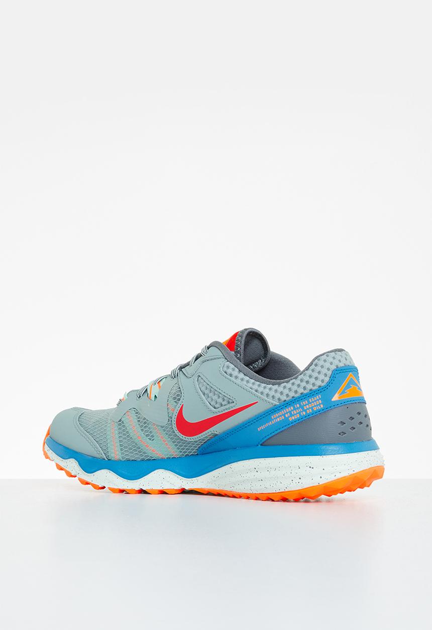 Nike - Nike juniper trail - dusty sage & habanero red-smoke grey