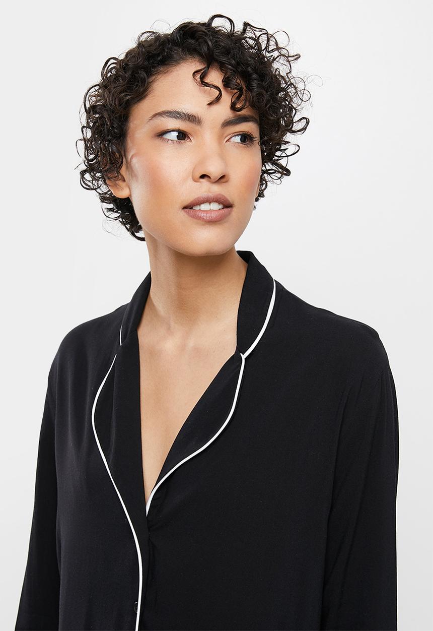 Superbalist - Sleep shirt & pants set - black
