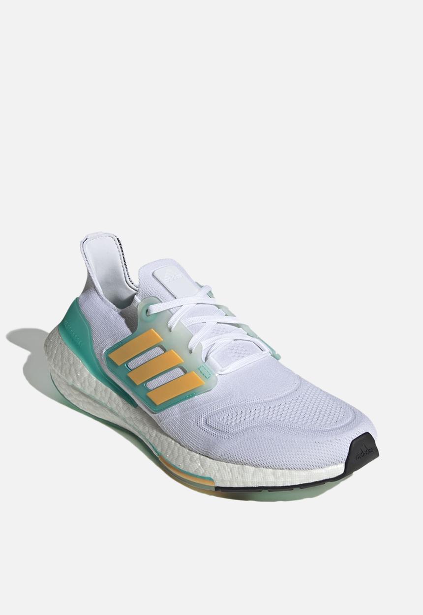 adidas Originals - Ultraboost 22 - ftwr white/flash orange/mint rush