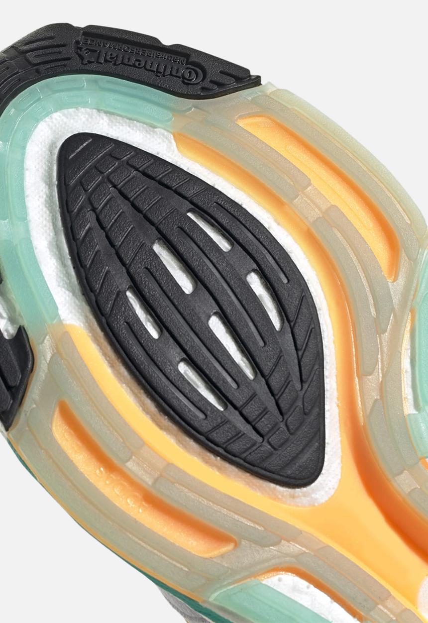 adidas Originals - Ultraboost 22 - ftwr white/flash orange/mint rush