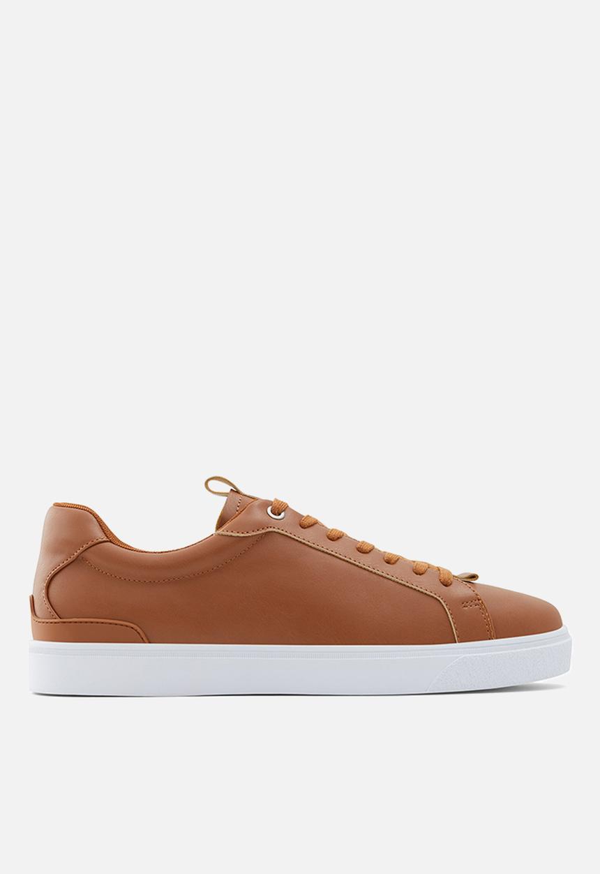 Call It Spring - Piedmont - cognac