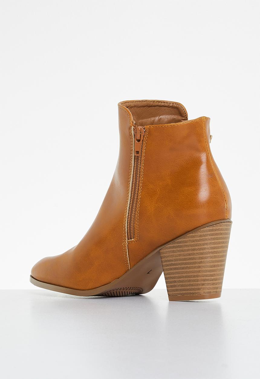 Butterfly Feet - Sandi 1 ankle boot - tan