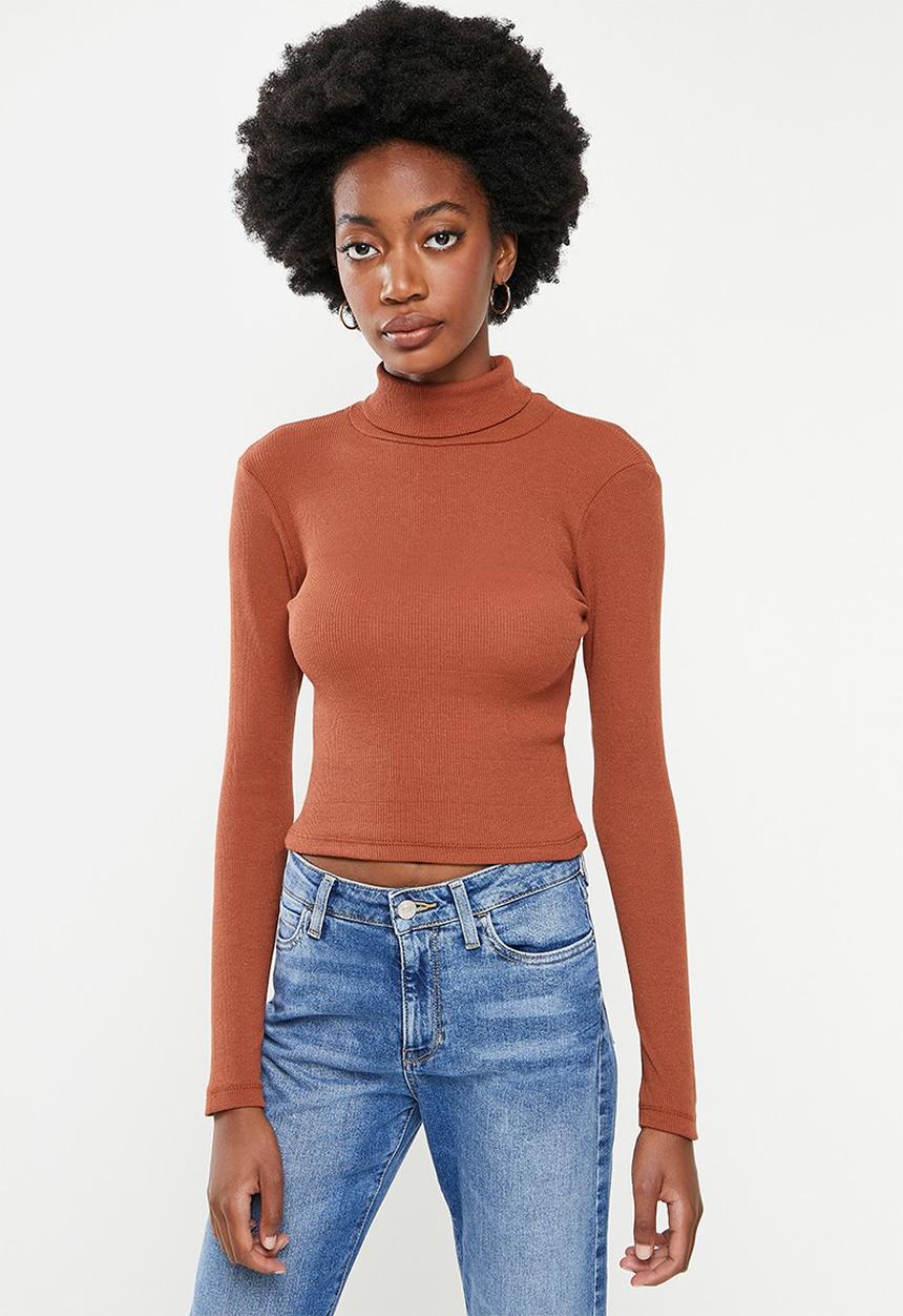 Trendyol - Ribbed turtleneck crop top - rust