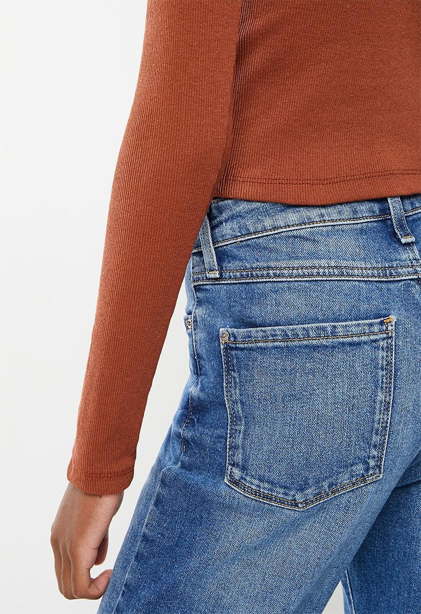 Trendyol - Ribbed turtleneck crop top - rust