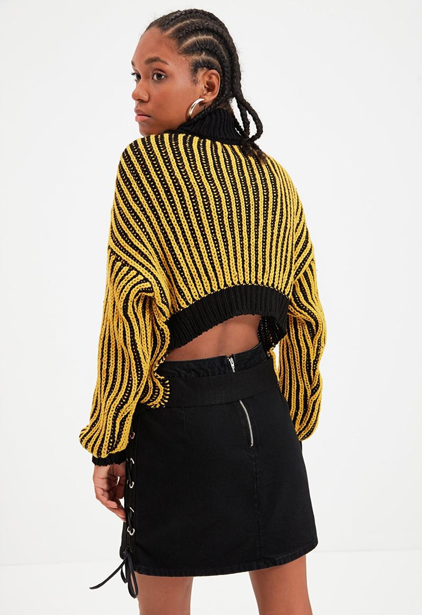 Trendyol - Turtleneck knitwear sweater  - yellow