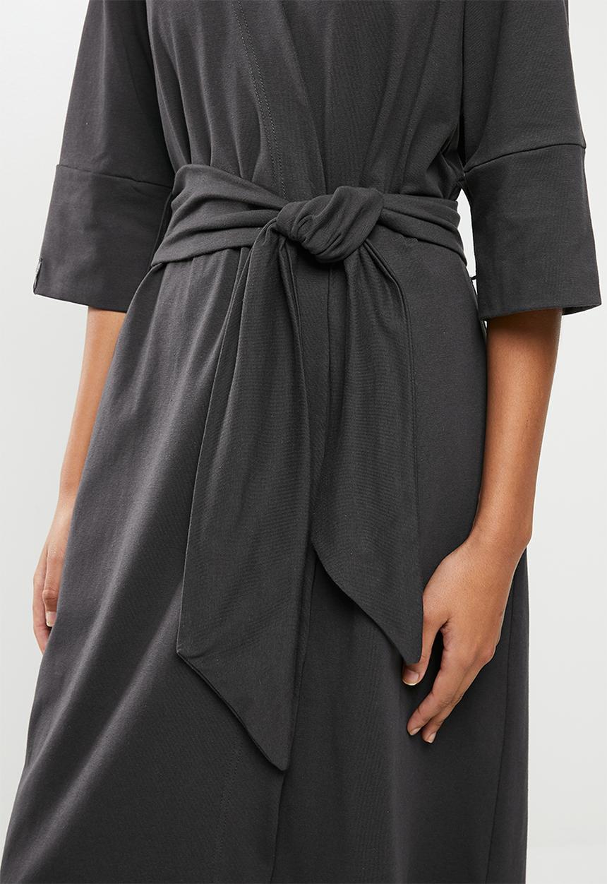 STRONG by T-Shirt Bed Co. - Midi gown - deep charcoal