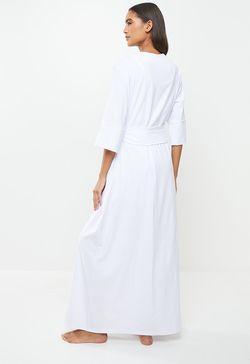 STRONG by T-Shirt Bed Co. - Maxi gown - white