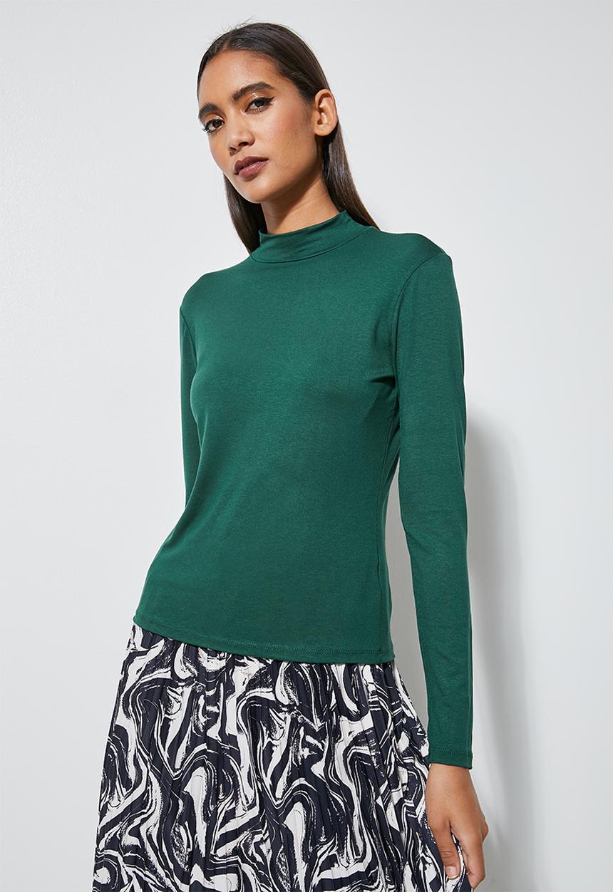 Superbalist - Viscose funnel neck top - forest green