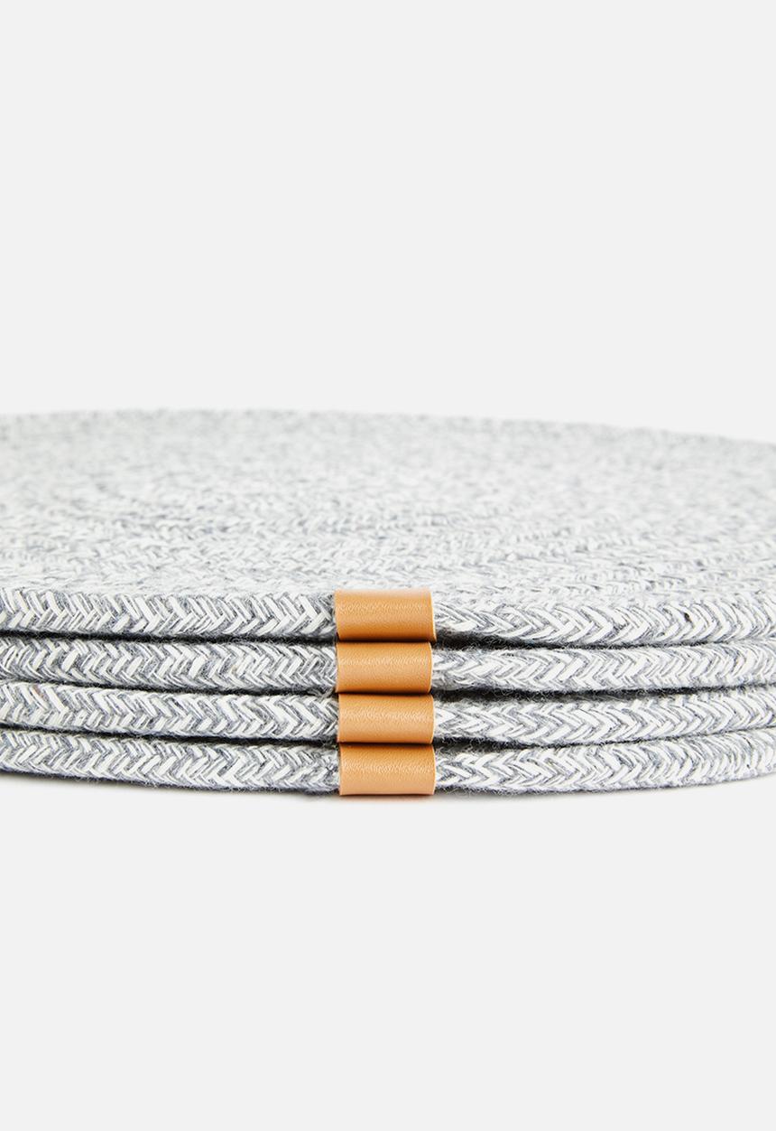 Sixth Floor - Dipuo rope placemat set of 4-Dove grey