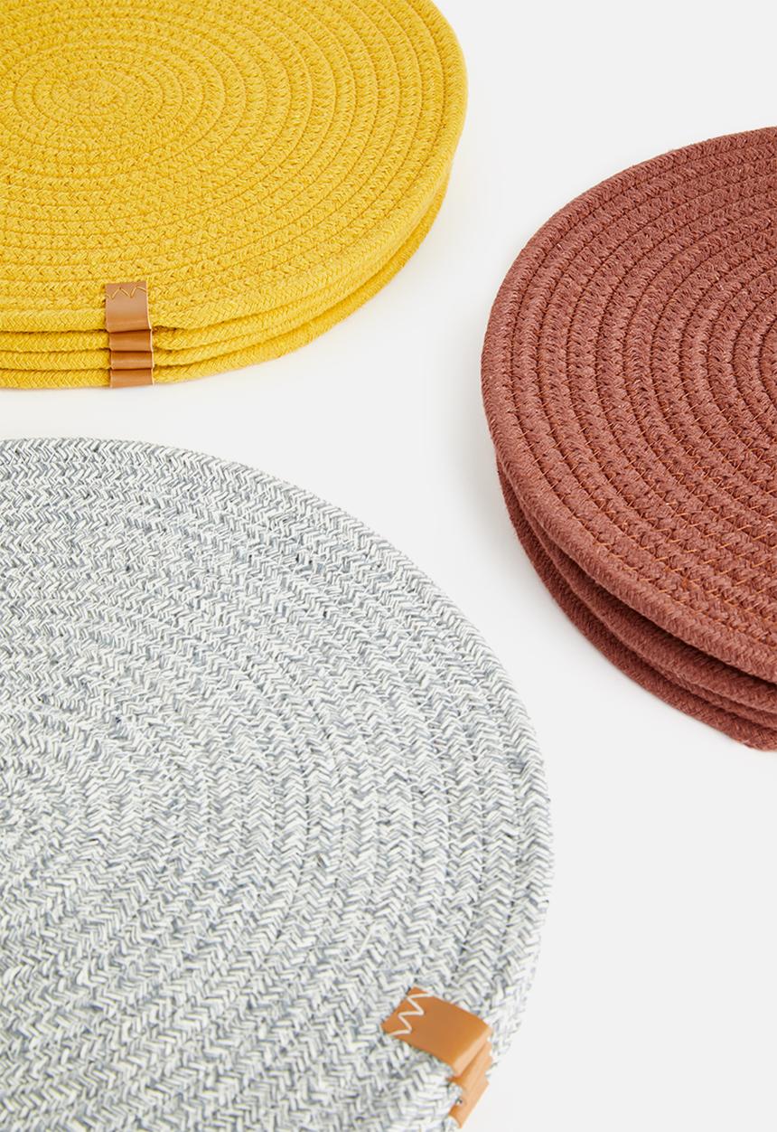 Sixth Floor - Dipuo rope placemat set of 4-Dove grey