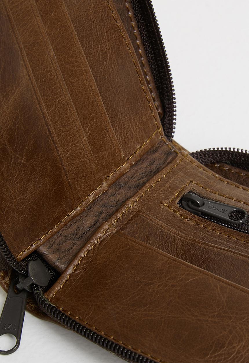 Superbalist - Tom leather zip wallet - brown
