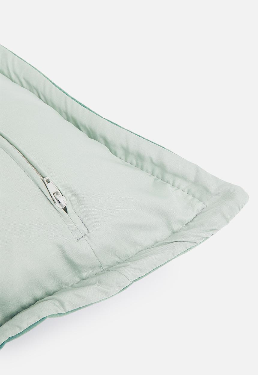 Grey Gardens - Hexa cushion cover - pearl