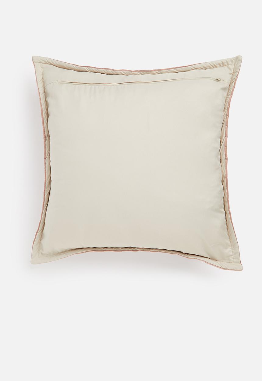 Grey Gardens - Hexa cushion cover - blush