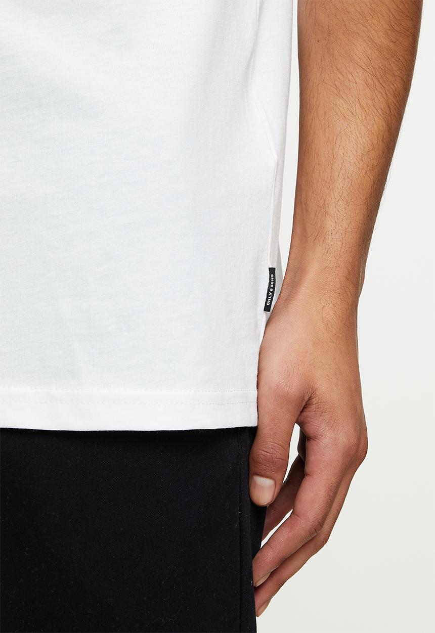 Only & Sons - Onsplayboy red short sleeve tee - white